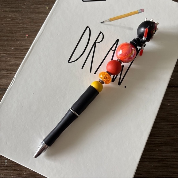 Disney Doorables: Star Wars: Darth Maul handmade beaded pen - Picture 2 of 3